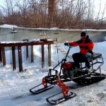 Do-it-yourself snowmobile from a walk-behind tractor